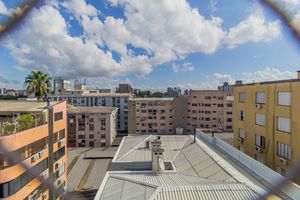 Image 8 - 855272