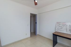 Image 11 - 855272