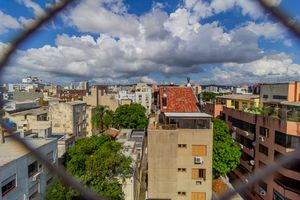 Image 19 - 855272