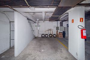 Image 30 - 855272