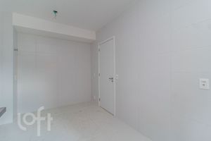 Image 37 - 855280
