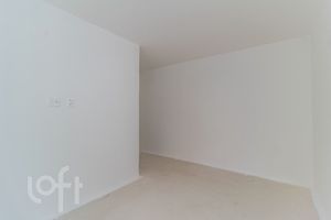 Image 1 - 855280