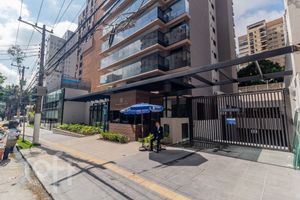 Image 57 - 855280