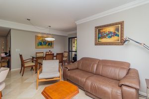 Image 3 - 855281