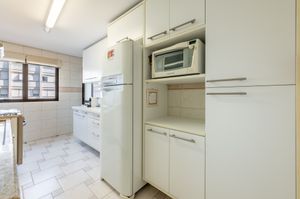 Image 22 - 855281