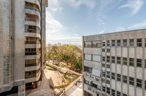 Image 19 - 855281