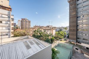 Image 5 - 855281