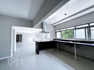 Image 7 - 855290