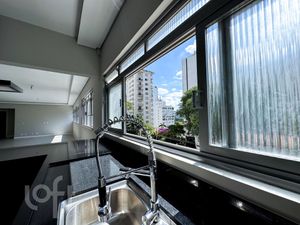 Image 4 - 855290