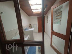 Image 7 - 855323