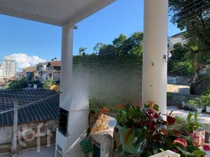 Image 7 - 855345