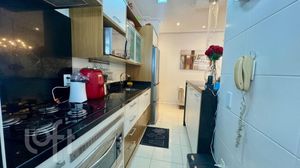 Image 10 - 855353