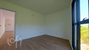 Image 7 - 855363