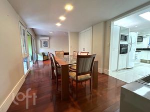 Image 39 - 855385