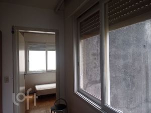 Image 9 - 855395