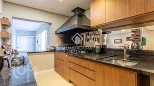 Image 44 - 855401