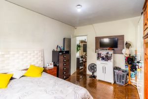 Image 6 - 855402