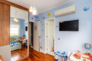 Image 17 - 855404