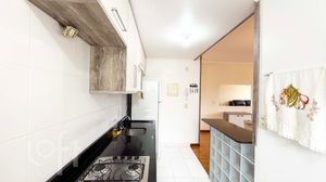 Image 8 - 855409