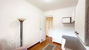 Image 19 - 855409