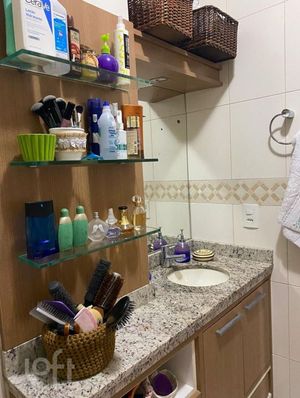 Image 18 - 855412