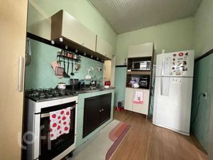 Image 8 - 855418