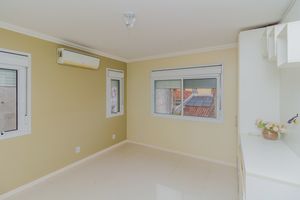 Image 11 - 855432