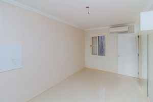 Image 28 - 855432