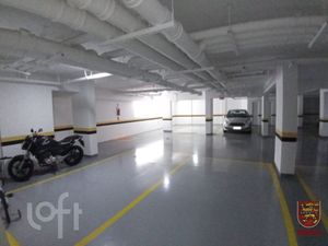 Image 29 - 855434