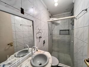Image 10 - 855435