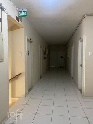Image 6 - 855457