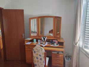 Image 10 - 855460