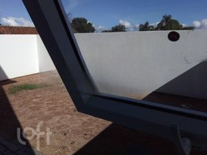 Image 6 - 855482