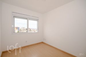 Image 8 - 855516