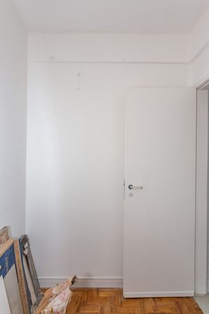 Image 37 - 855517