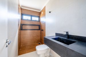 Image 19 - 855535