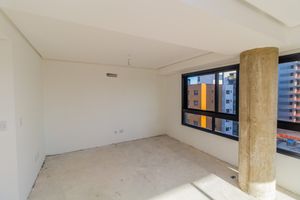 Image 8 - 855549