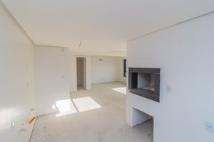 Image 26 - 855549