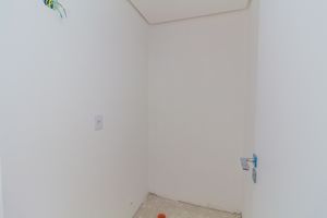 Image 28 - 855549
