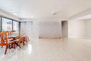 Image 22 - 855552