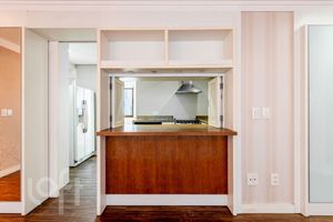 Image 21 - 855553