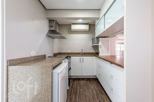 Image 13 - 855553