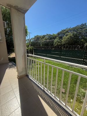 Image 17 - 855562