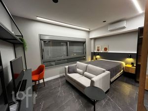 Image 15 - 855568