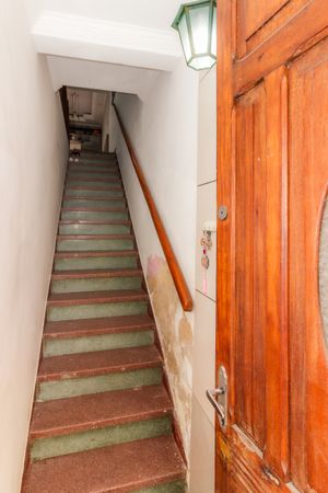 Image 25 - 855591