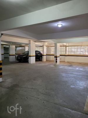 Image 3 - 855608