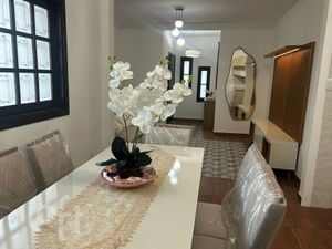 Image 4 - 855611