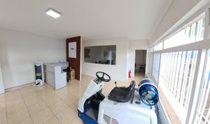 Image 6 - 855616