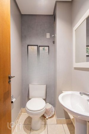 Image 19 - 855641