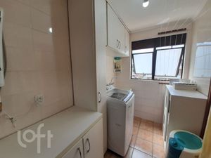 Image 8 - 855661